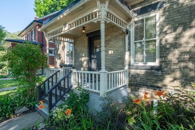 119 CHRISTINA Street South, Sarnia, Ontario, Canada photo 3