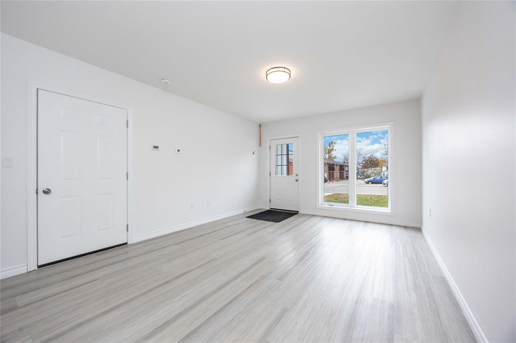 3250 RIVER Street Unit# Unit 4, Brooke-Alvinston, Ontario, Canada photo 6