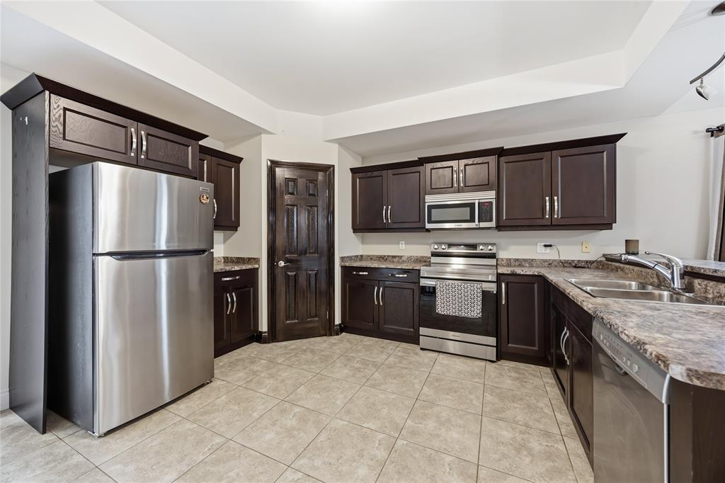 234 CLAIRWOOD Crescent, St. Clair, Ontario, Canada photo 12