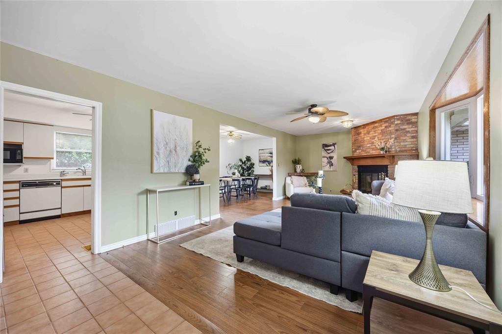 1150 THOMAS Drive, Sarnia, Ontario, Canada photo 3