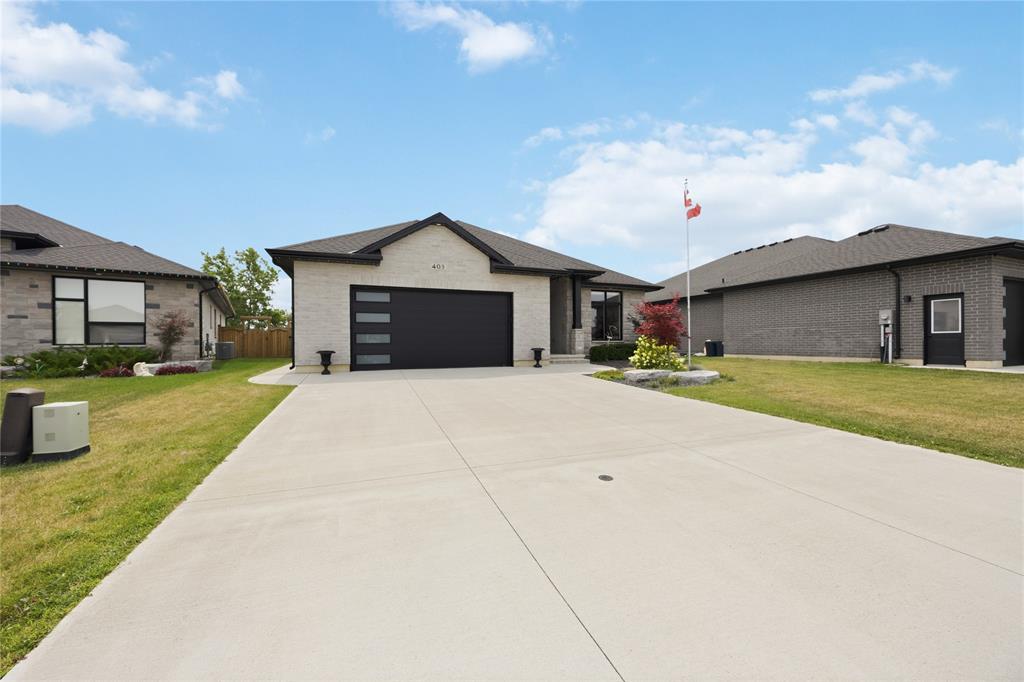 403 BAYHILL Drive, St. Clair, Ontario, Canada photo 3