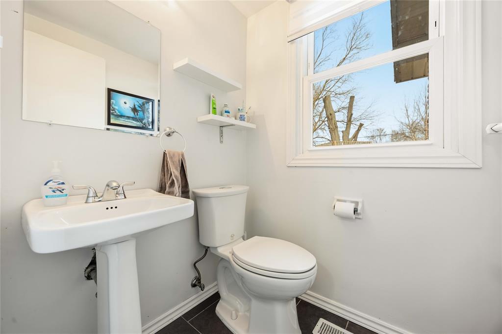 1104 CATHCART Boulevard, Sarnia, Ontario, Canada photo 14