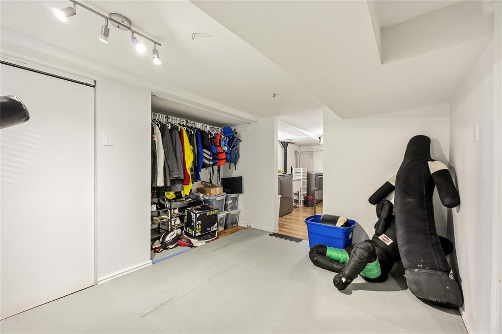 1104 CATHCART Boulevard, Sarnia, Ontario, Canada photo 25