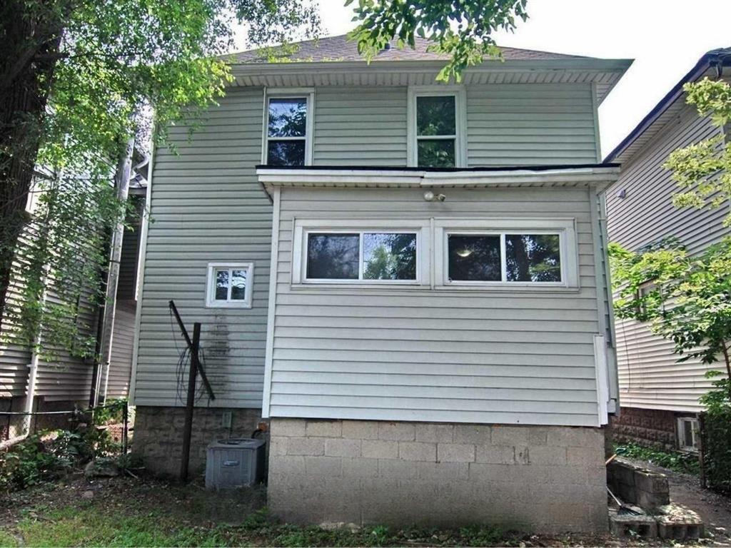 3588 SANDWICH Street, Windsor, Ontario, Canada photo 2