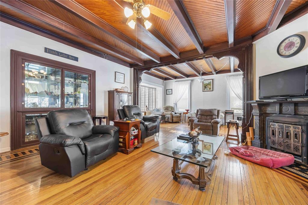 4026 PETROLIA Line, Petrolia, Ontario, Canada photo 6