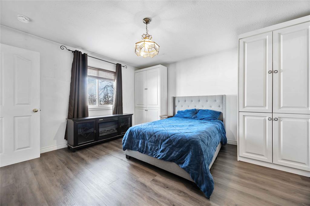 324 JACS Court, Petrolia, Ontario, Canada photo 13