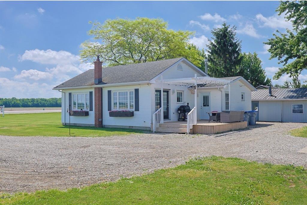 2161 INWOOD Road, Brooke-Alvinston, Ontario, Canada photo 2