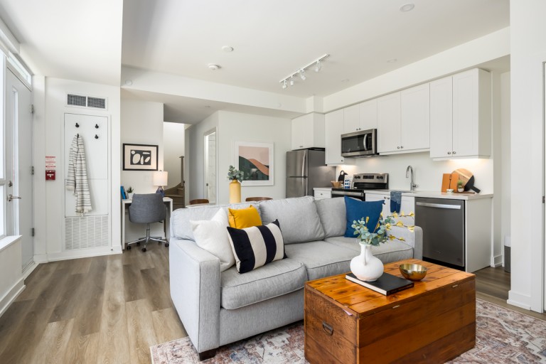 10 Wilby Crescent Unit 104, Toronto, Ontario, Canada photo 3