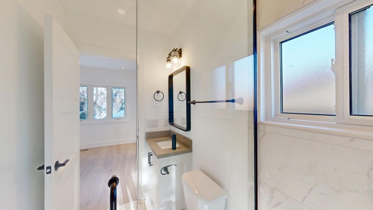 709 Willard Avenue Upper, Toronto, Ontario, Canada photo 6