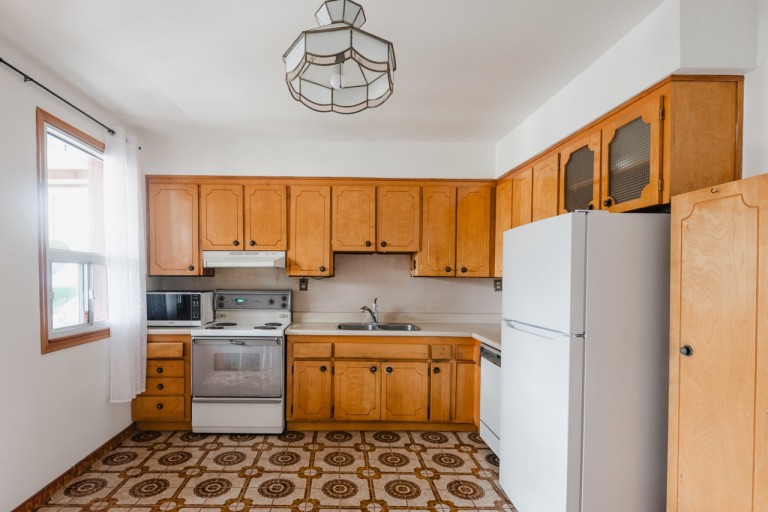 582 Runnymede Road, Toronto, Ontario, Canada