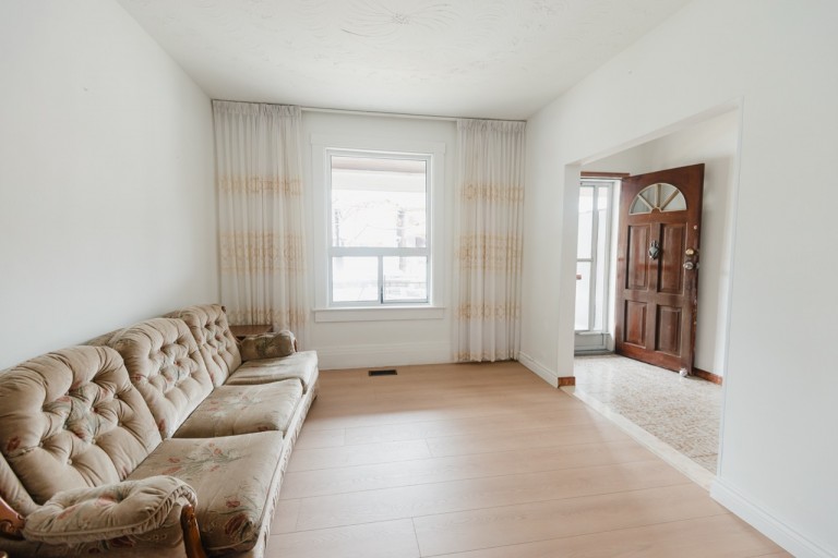 582 Runnymede Road, Toronto, Ontario, Canada