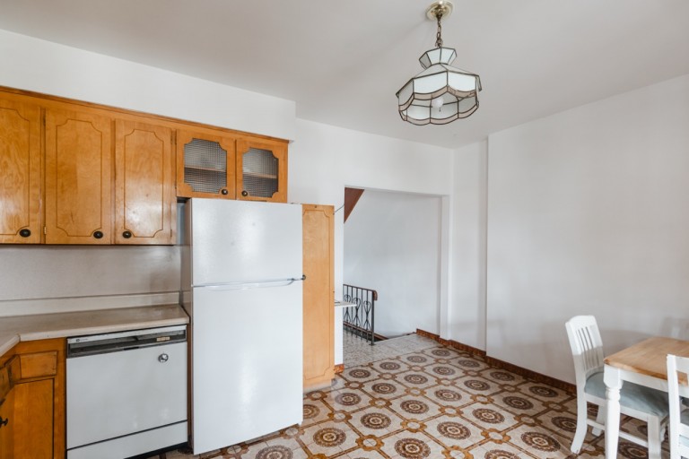 582 Runnymede Road, Toronto, Ontario, Canada