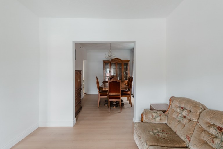 582 Runnymede Road, Toronto, Ontario, Canada