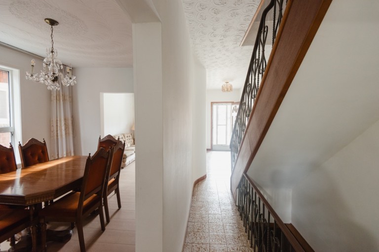 582 Runnymede Road, Toronto, Ontario, Canada