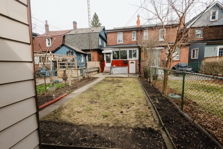 582 Runnymede Road, Toronto, Ontario, Canada