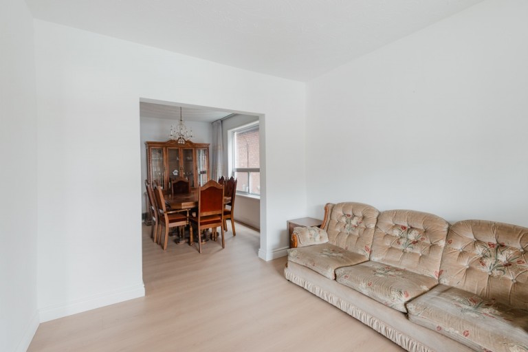 582 Runnymede Road, Toronto, Ontario, Canada