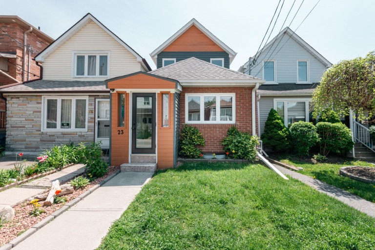 23 Teignmouth Avenue, Toronto, Ontario, Canada photo 1