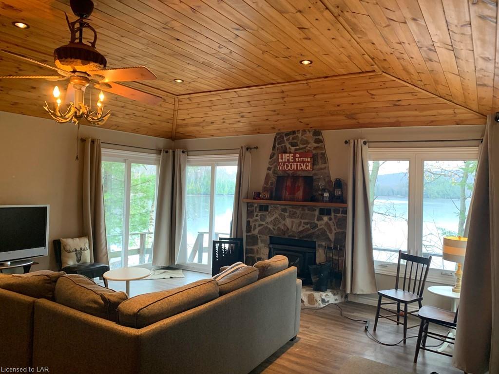 1027 ROTHWELL Drive, Wilberforce Ontario, Canada