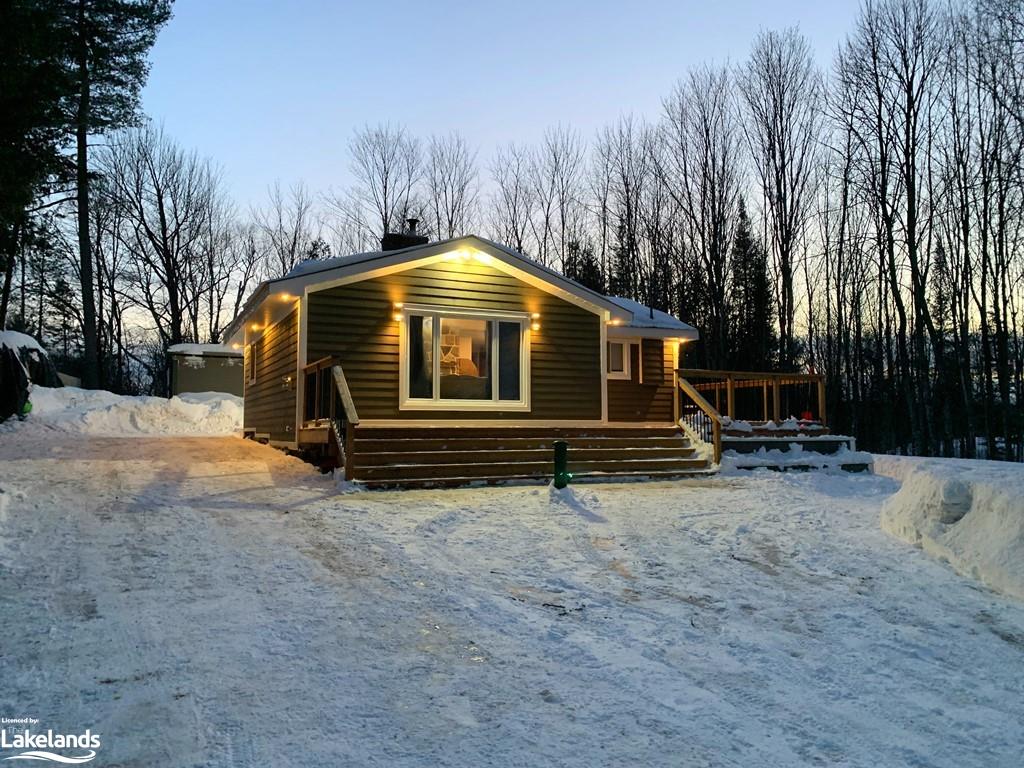 1387 CLEMENT LAKE Road, Wilberforce, Ontario, Canada