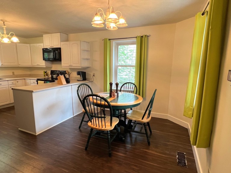 2316 Loop Road, Wilberforce, Ontario, Canada photo 3