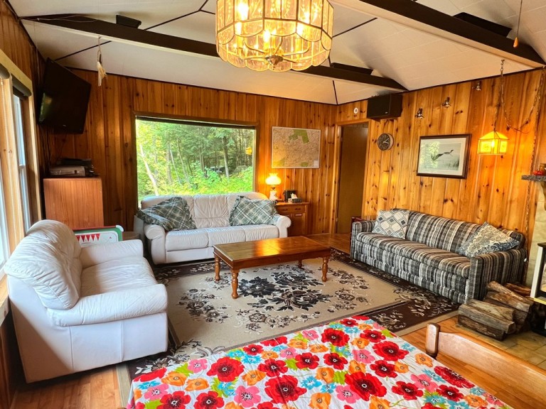 1374 Betula Crescent, Harcourt, Ontario, Canada photo 7