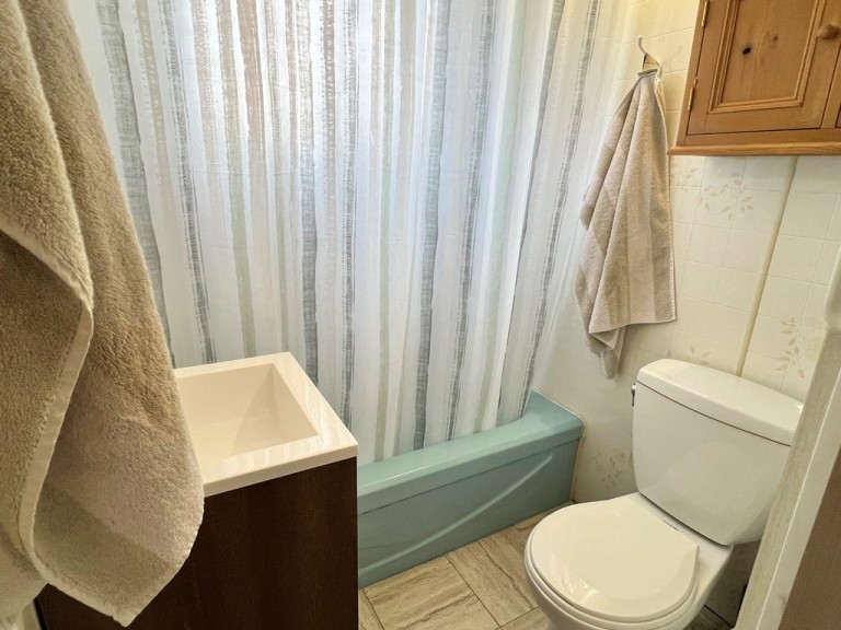 1411 Clement Lake Road, Wilberforce, Ontario, Canada photo 6