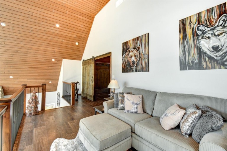 88 Russell Drive, Trent Lakes, Ontario, Canada photo 13