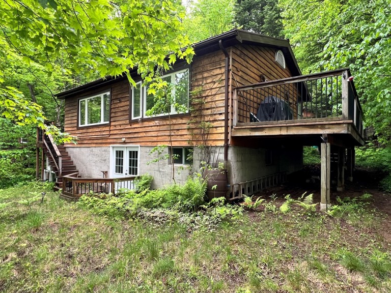 1063 Esson Creek Lane, Wilberforce, Ontario, Canada photo 1