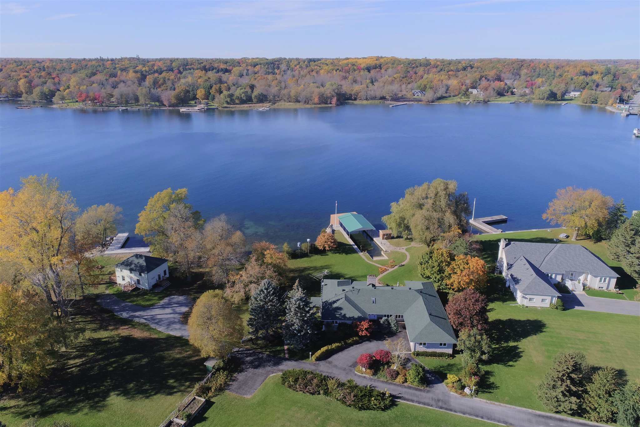 18 Howe Island Drive, Howe Island Ontario, Canada
