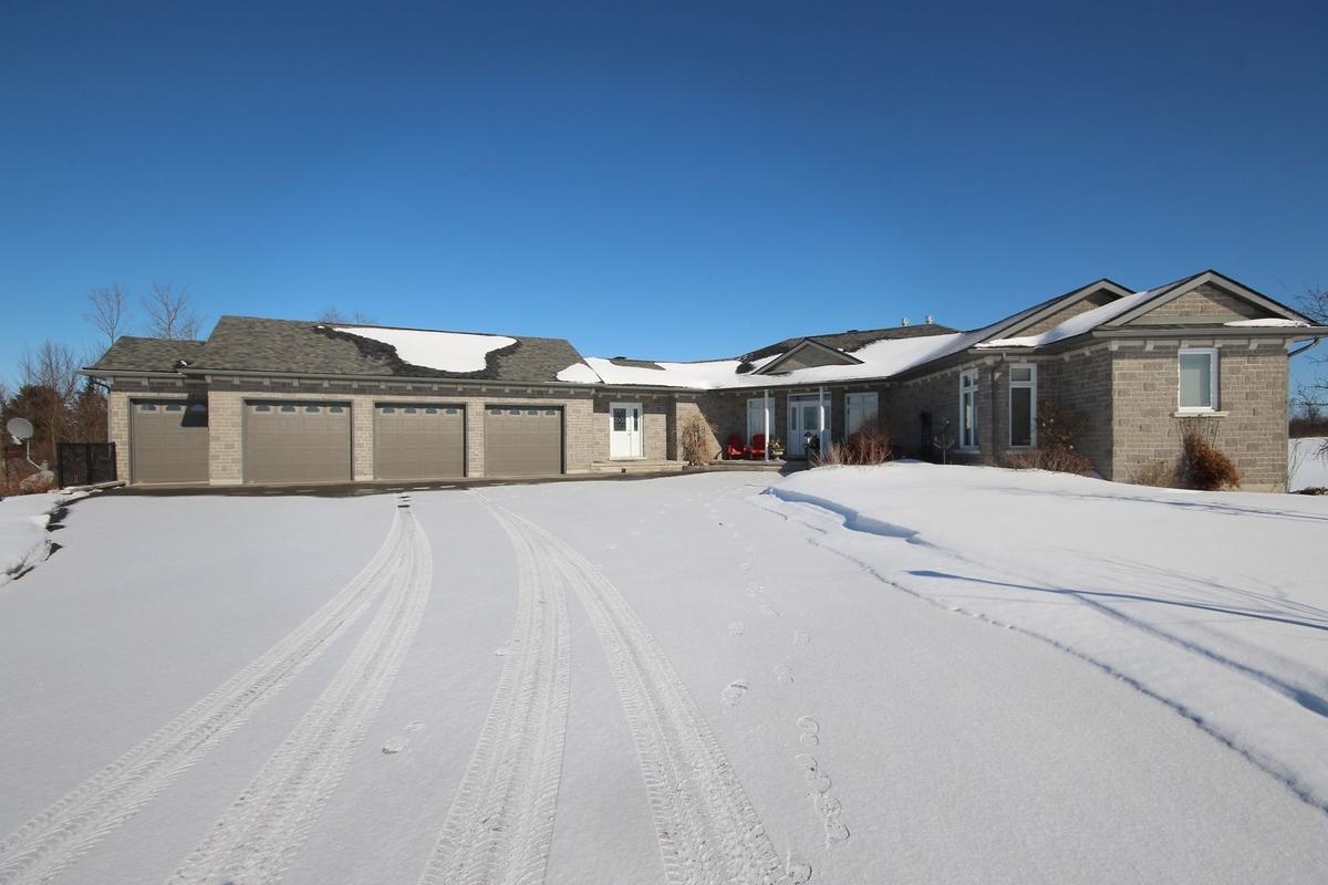 3243 Hughes Road, Kingston Ontario, Canada