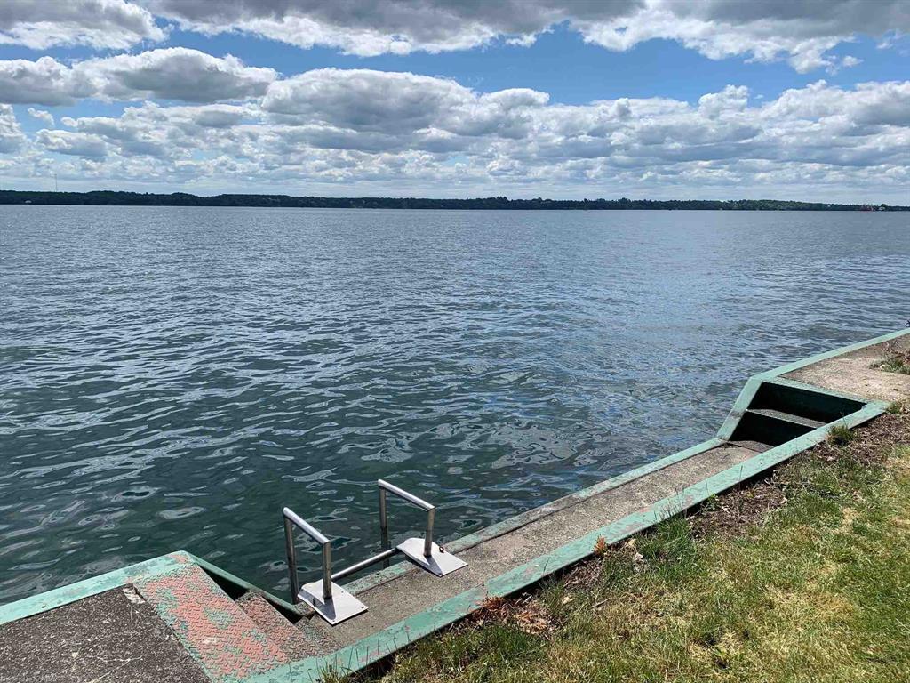 120 BUTTERNUT BAY Road, Elizabethtown, Ontario, Canada