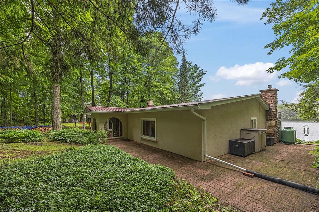 4268 MELODY LODGE Lane, Seeley's Bay, Ontario, Canada