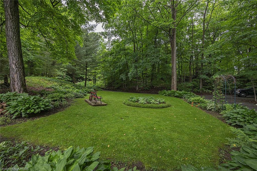 4268 MELODY LODGE Lane, Seeley's Bay, Ontario, Canada