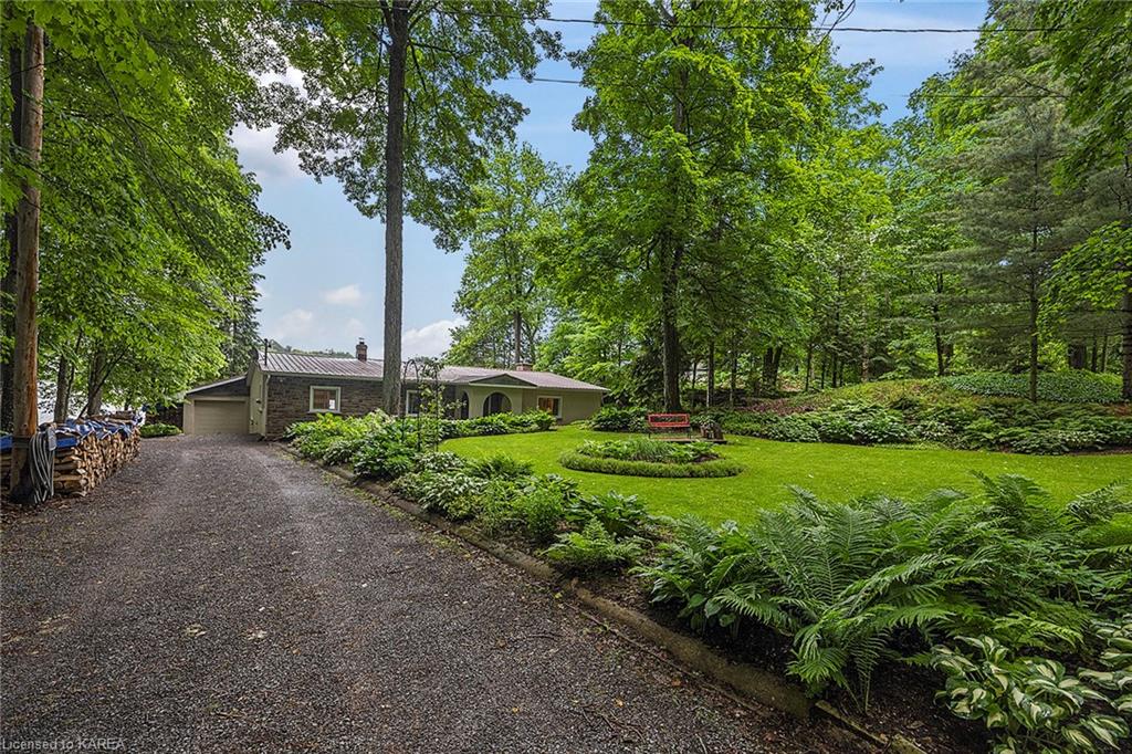 4268 MELODY LODGE Lane, Seeley's Bay, Ontario, Canada