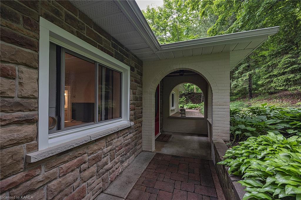 4268 MELODY LODGE Lane, Seeley's Bay, Ontario, Canada