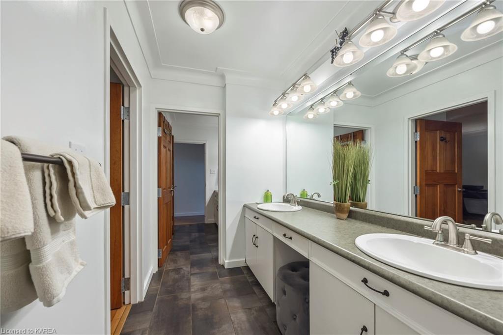 4268 MELODY LODGE Lane, Seeley's Bay, Ontario, Canada