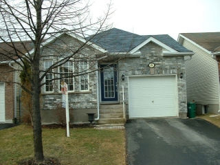 464 FREEMAN CRES, Kingston Ontario, Canada