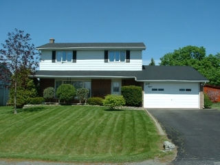 43 CAMBRIDGE CRES, Amherstview Ontario, Canada