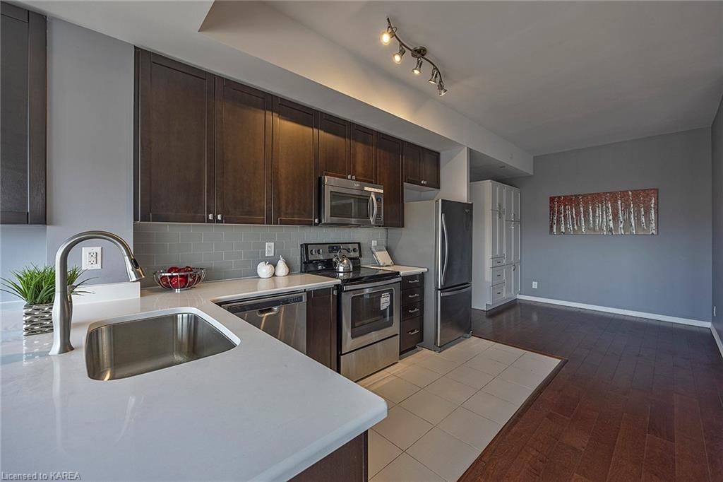 121 QUEEN Street Unit# 902, Kingston, Ontario, Canada