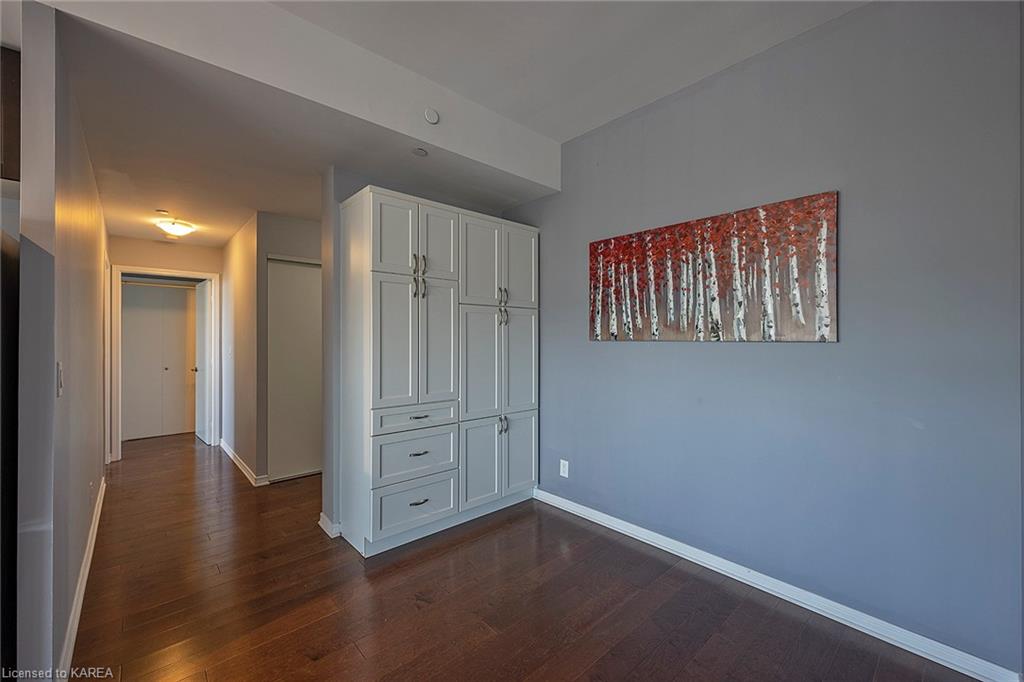 121 QUEEN Street Unit# 902, Kingston, Ontario, Canada