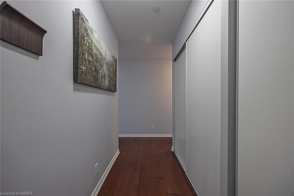 121 QUEEN Street Unit# 902, Kingston, Ontario, Canada