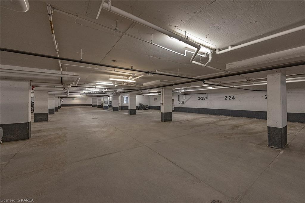 121 QUEEN Street Unit# 902, Kingston, Ontario, Canada