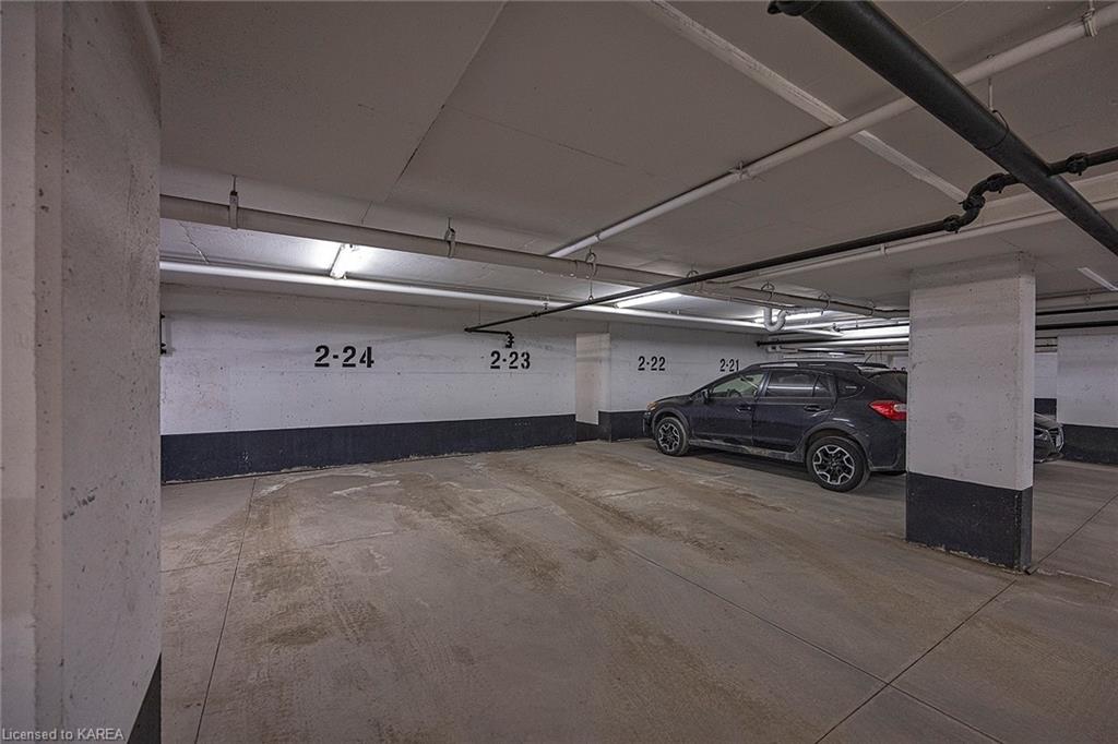 121 QUEEN Street Unit# 902, Kingston, Ontario, Canada