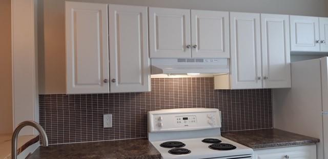 210-212 FRONT Street North, Sarnia, Ontario, Canada