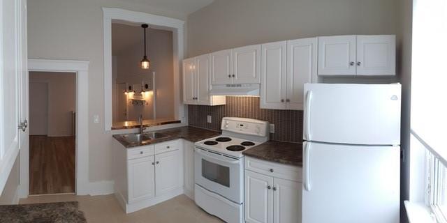 210-212 FRONT Street North, Sarnia, Ontario, Canada