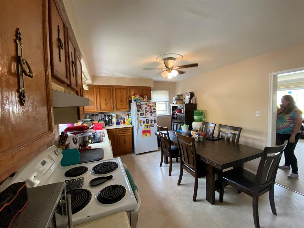 691 ELIZABETH Street, Sarnia, Ontario, Canada