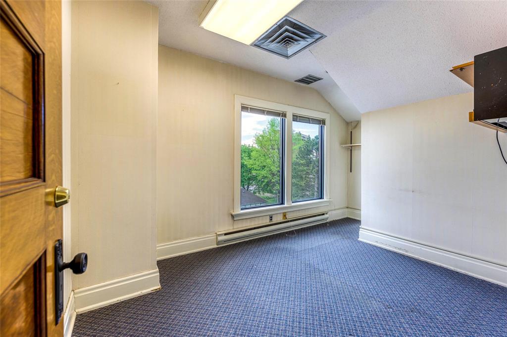 453 CHRISTINA Street North, Sarnia, Ontario, Canada