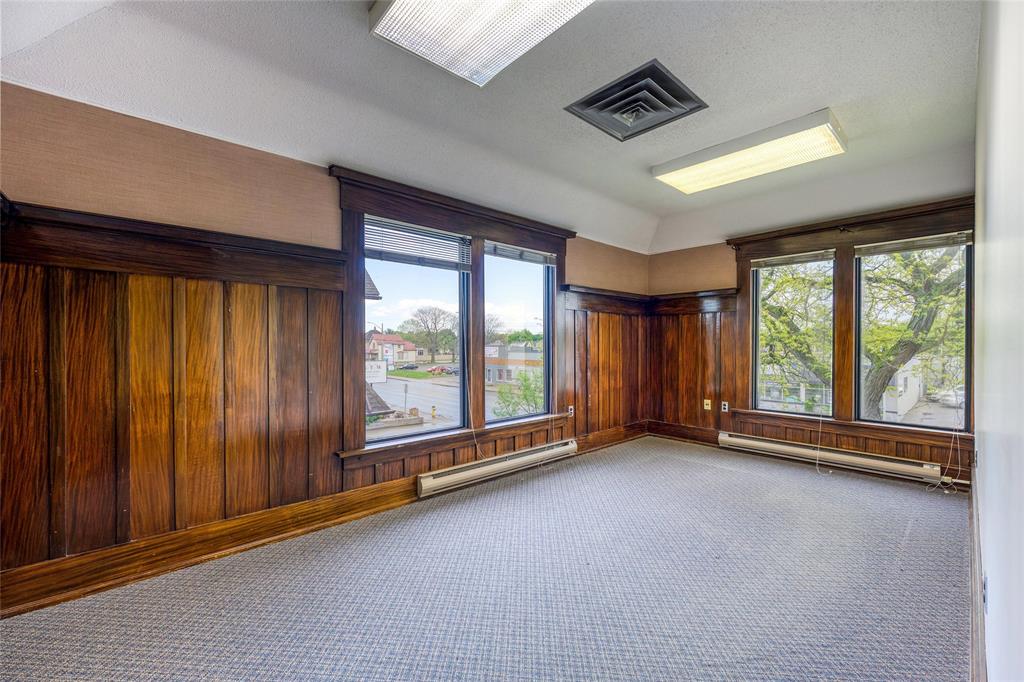 453 CHRISTINA Street North, Sarnia, Ontario, Canada