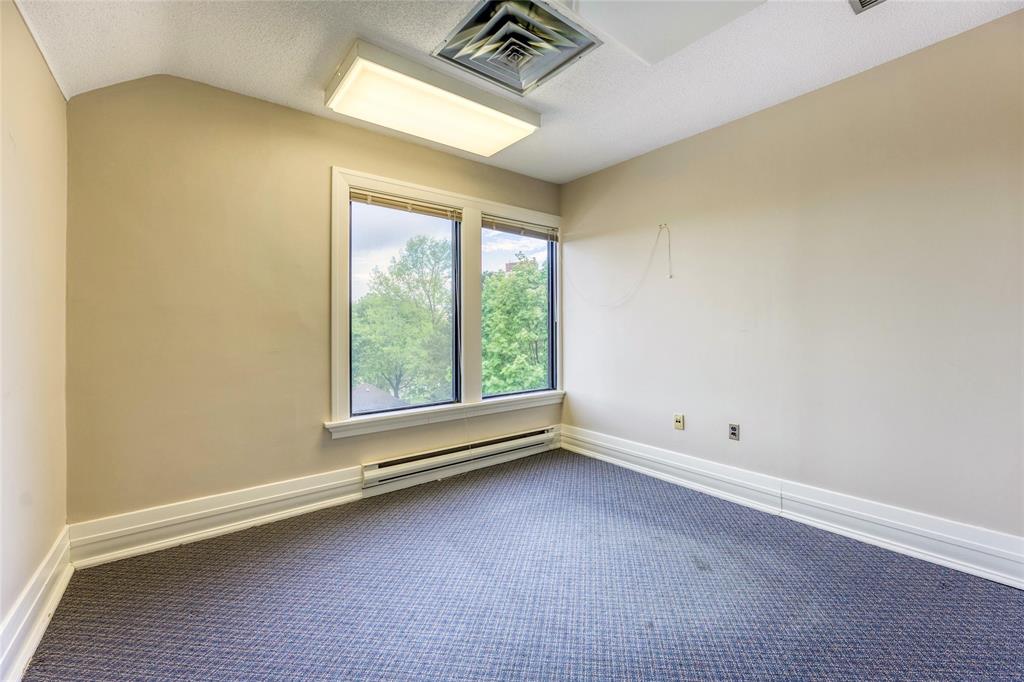 453 CHRISTINA Street North, Sarnia, Ontario, Canada