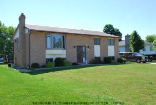264 MOGG ST, Strathroy Ontario, Canada